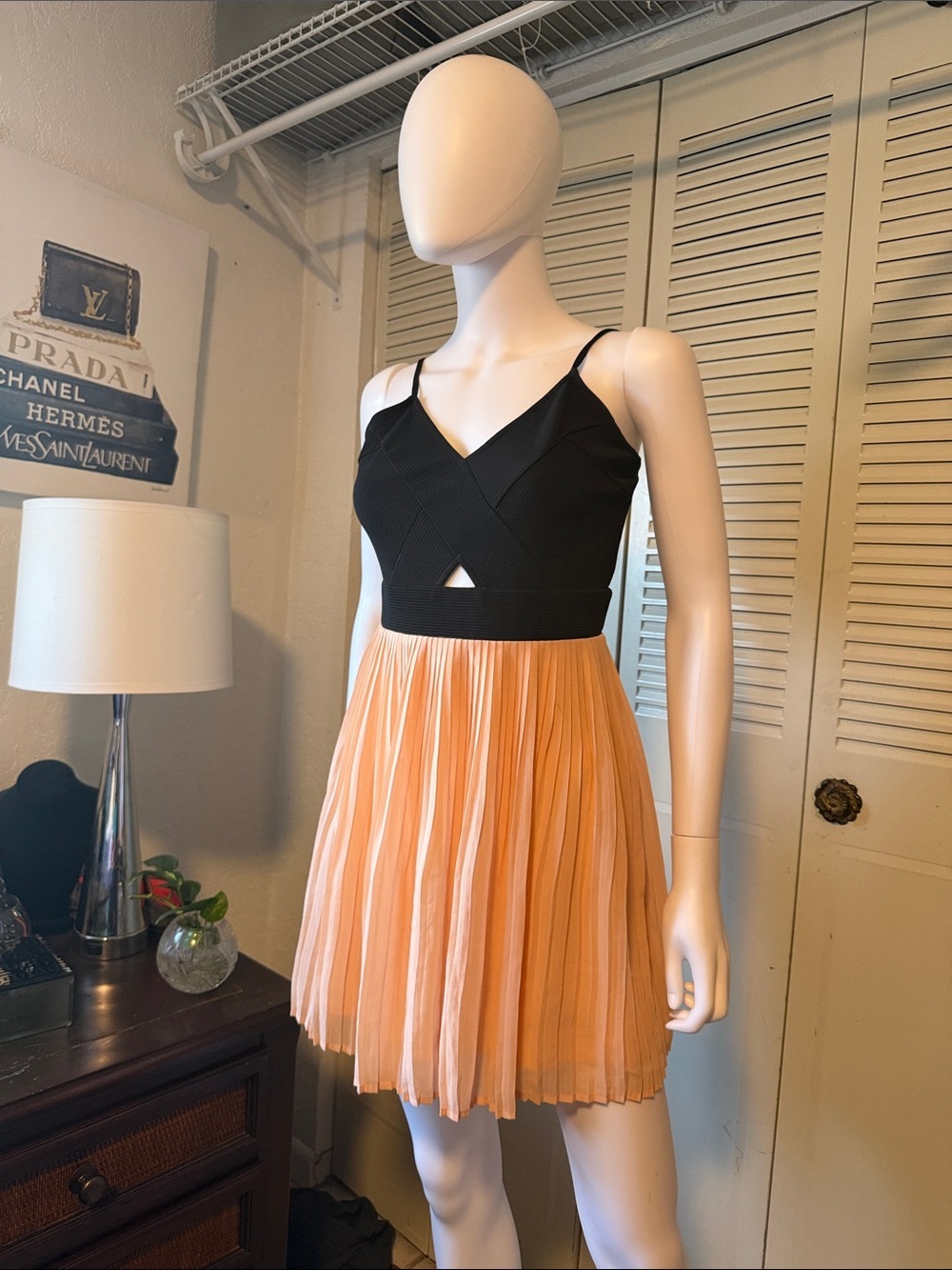 Material girl dr3ss black peach color size L